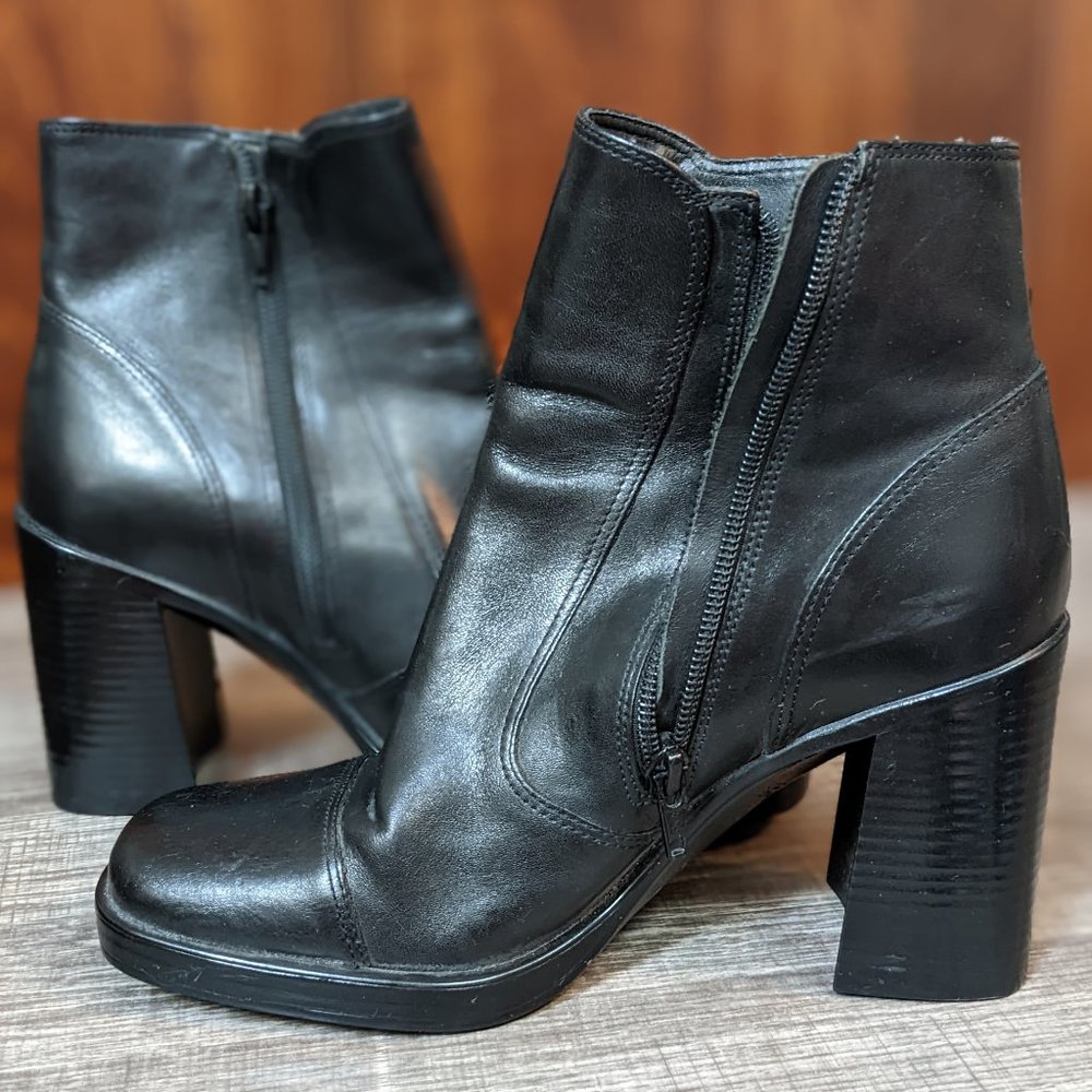 Hillard & Hanson Ankle Boots